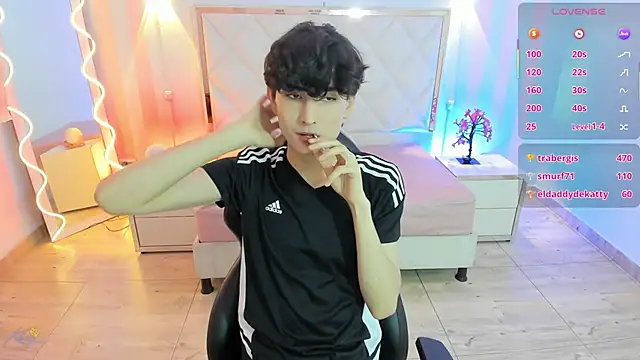 Chat XXX en directo de Eidan_tay