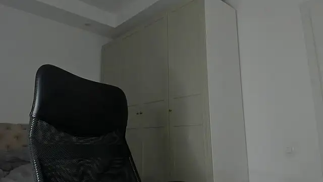 Chatroom XXX en direct de cloudymastersss