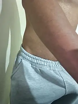 Sert_erkek21_ysm Webcam Show