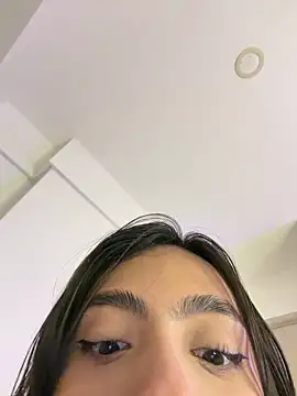 Chat XXX ao vivo de ZaraLuuv