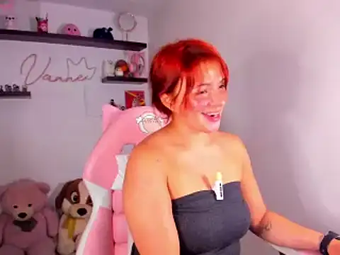 Chat XXX en directo de Vannessa__Shy
