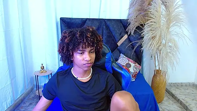 angelll18_: απευθείας συνομιλία ΧΧΧ