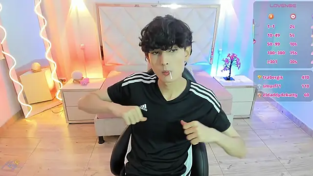 Онлайн чат XXX Eidan_tay