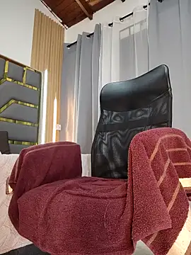 Oliver_bigblack_cock's Webcam Show