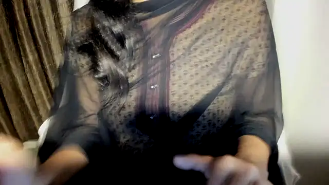 Czat XXX na żywo – TheShyGirl_