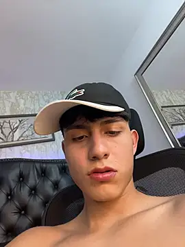 Lander_Cruz 现场XXX聊天