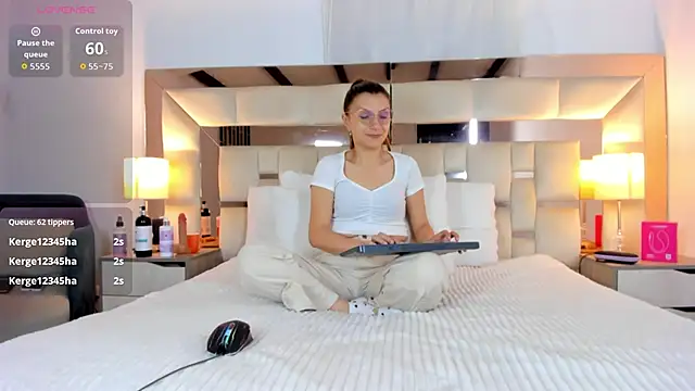 EloiseClairmont লাইভ XXX চ্যাট