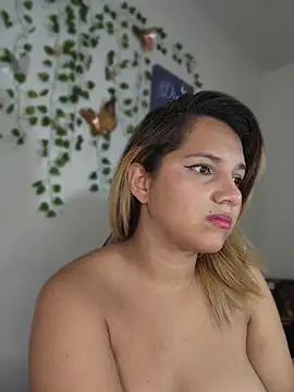 aurora_bela Chat XXX live