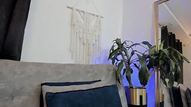 aaroncolombia Webcamshow