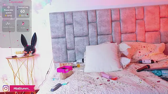 MiiaBlumm_ – Live XXX-chat