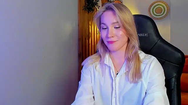 แชท XXX สดของ ElaraVoltage