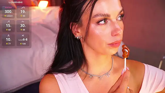 LunaNight live XXX chat