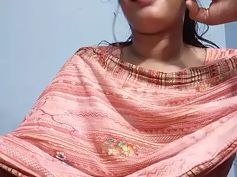 Emma_4433's Webcam Show