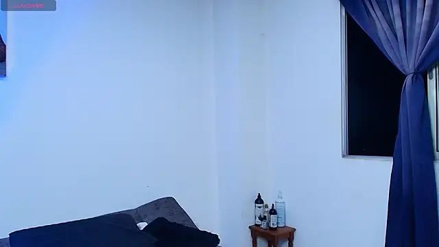 แชท XXX สดของ BrayaanFit