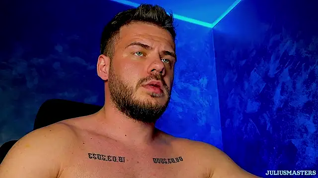 CLOUDYJULIUS Webcam-Show