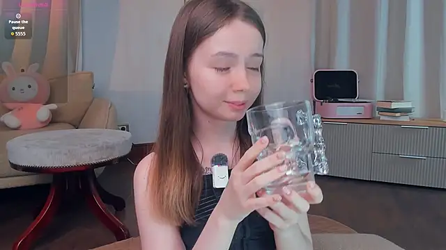 DominikaElis: вебкам-шоу