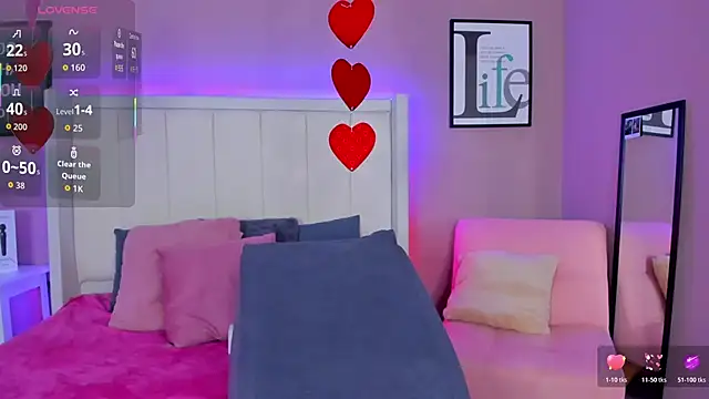 sarahyessica's Live XXX Chat