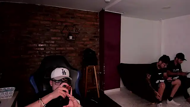 Spaceboys18's Webcam Show