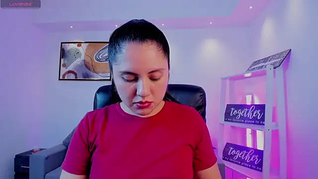 Chat XXX ao vivo de Alicee_Broownn