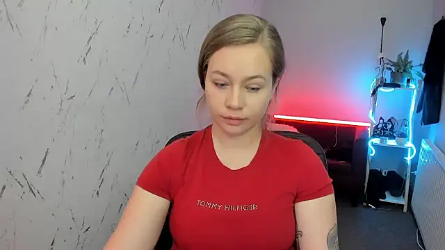 Živý XXX chat holly_xglam