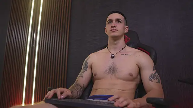 แชท XXX สดของ JacksonOlsenn