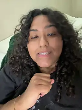 Angeliccreamyrican's Webcam Show