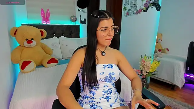 Czat XXX na żywo – Luxxur69