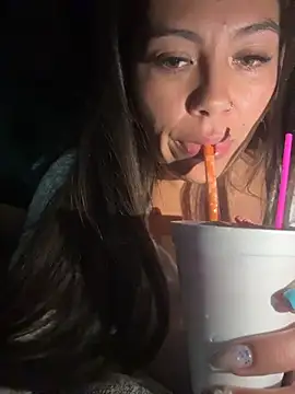 LIZ-06_ élő XXX-chatje