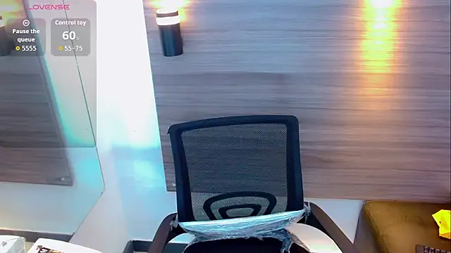 Show de JessicaHott01 na webcam