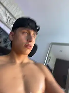 Lander_Cruz's Live XXX Chat