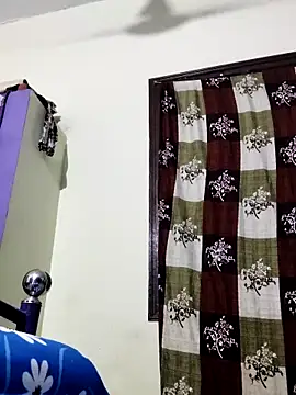 yamini1431 – Kamerová šou