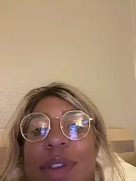 โชว์เว็บแคมของ BuyMyFatAss