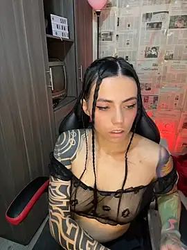 i_am_nina_'s Live XXX Chat