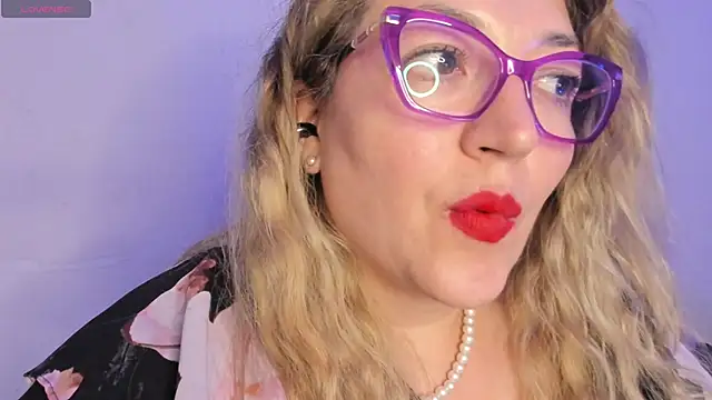 Naty_Mature_ 网络视讯表演