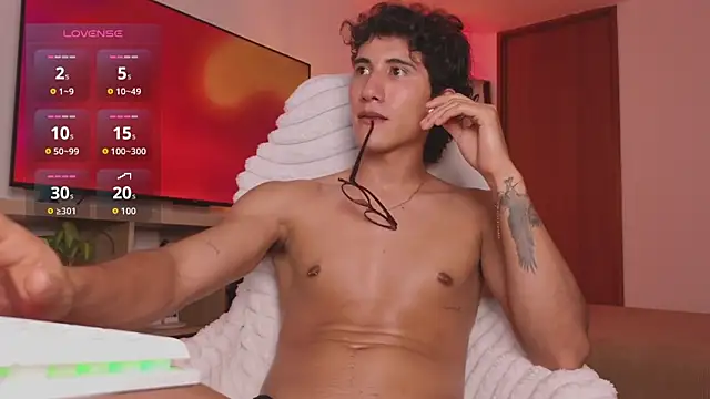 Chat +18 de emilio_rivs ao vivo