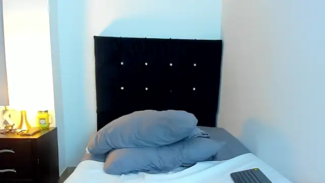 kathyajhonss' Webcam Show