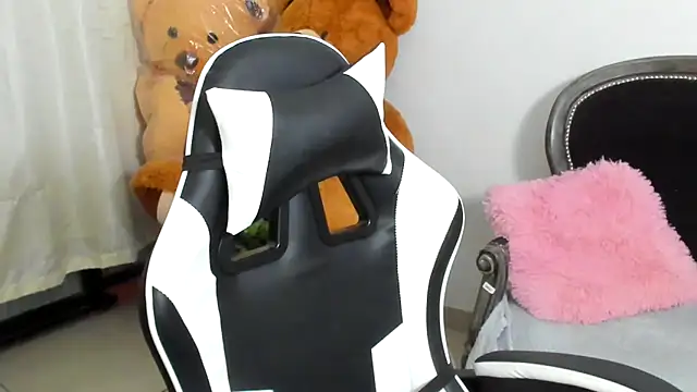 __Emma__11__Lecat_'s Live XXX Chat