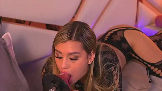 Sophie-velvet Obrolan Langsung XXX