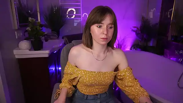 SofiaLuxuryy's Live XXX Chat