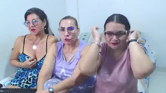 sexycristina_2's Live XXX Chat