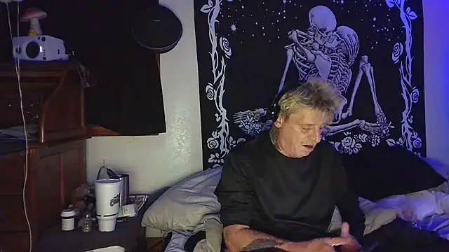 whitehole4bbc252 Show Webcam