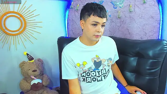 christopher_Hot 라이브 XXX 채팅