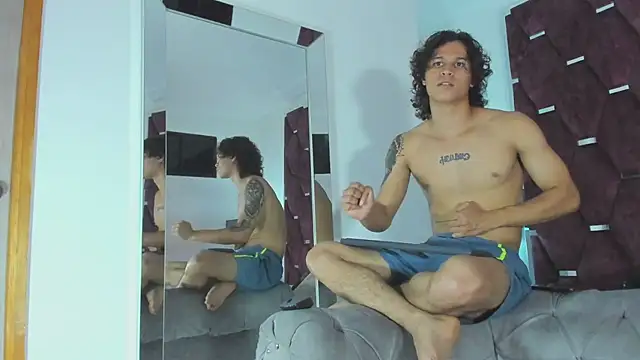 TonyBenedetti – Naživo XXX chat