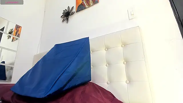 Chat +18 de MiaEvans0 ao vivo