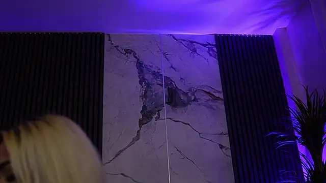 blondie_muller Adlı Modelin Canlı XXX Sohbeti