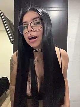 Chat XXX en directo de Devilsweet17