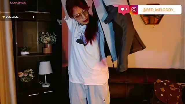 RedMeloddy's Live XXX Chat