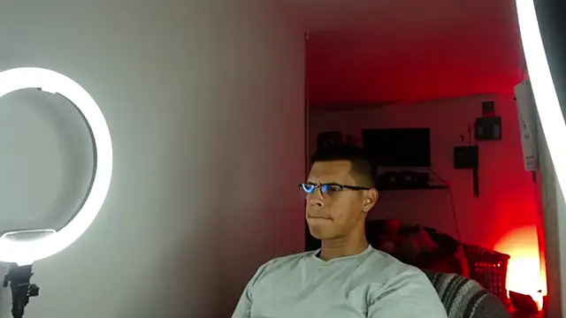 دردشة _John_Boy_ الجنسية المباشرة