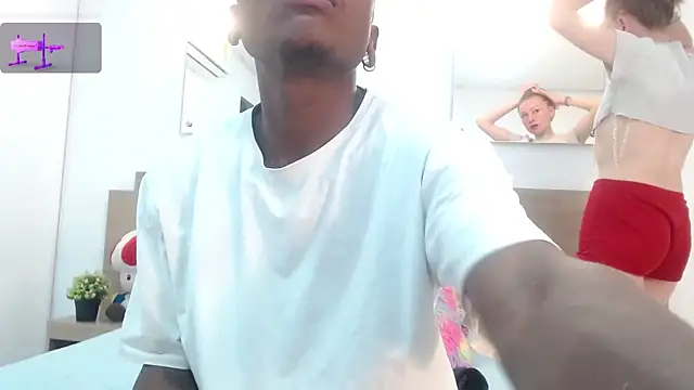 Ebony_N_Blonde 网络视讯表演