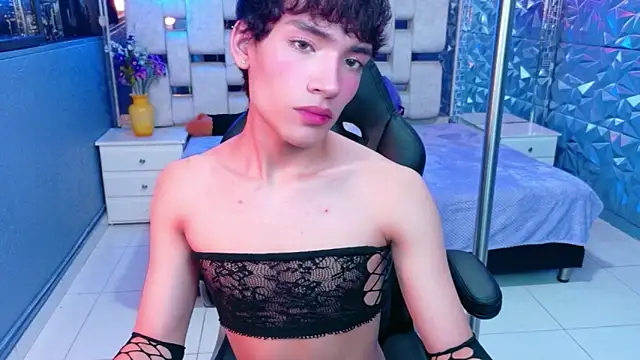 AlecciaNova Show Webcam